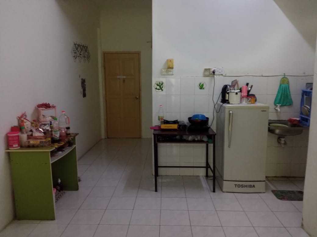 Nilai Desa Palma Apartment Good Location Nice Unit - photo 3