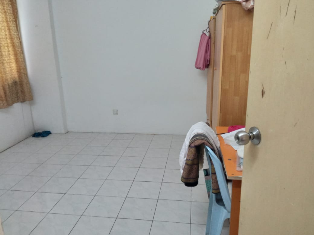 Nilai Desa Palma Apartment Good Location Nice Unit - photo 4