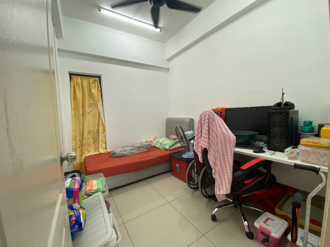 PJ Park 51 Residency Condo Furnished Nice Unit - photo 2
