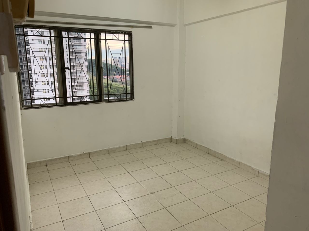 PJ Mutiara Damansara Pelangi Damansara Apartment - photo 2