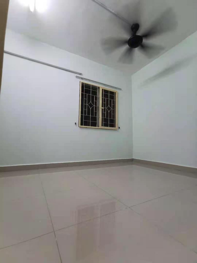 Puchong Taman Wawasan Desa Tanjung Apartment - photo 2