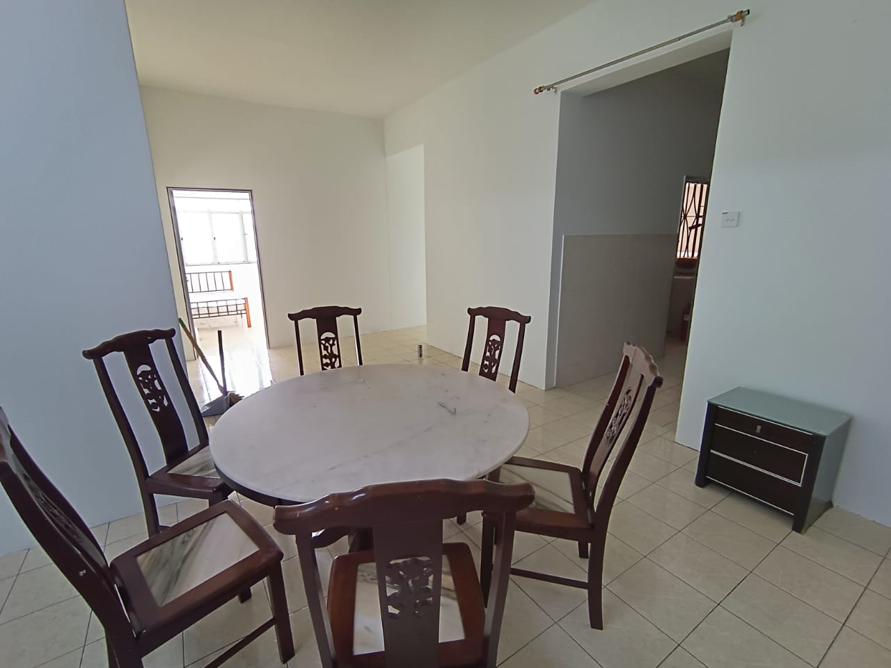 Millennium Place Condo by Dionne - photo 3