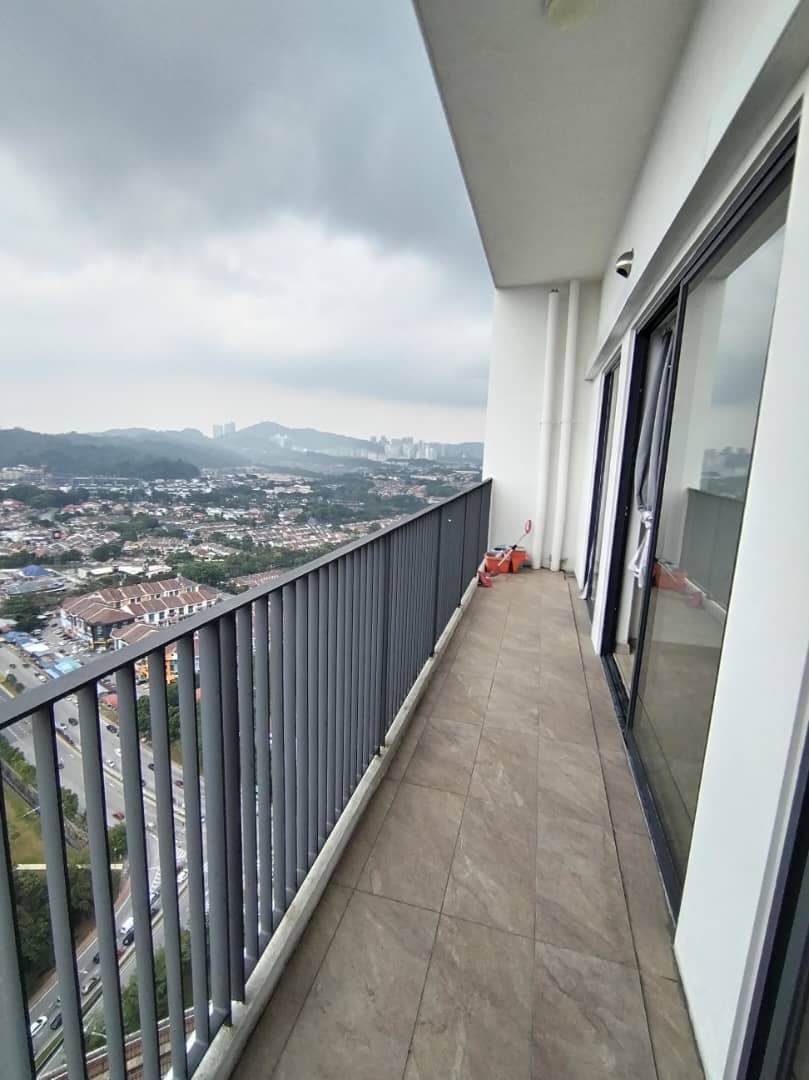 2308 2483 Emporis Kota Damansara By Jay Ng - photo 4