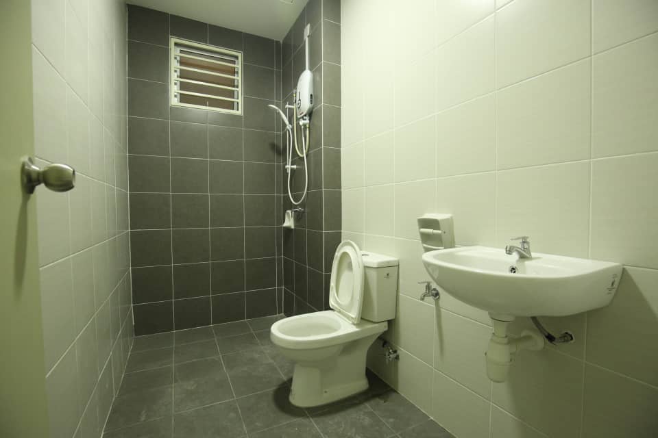 Bsp21 bandar saujana putra sg buloh jenjarom condo - photo 6