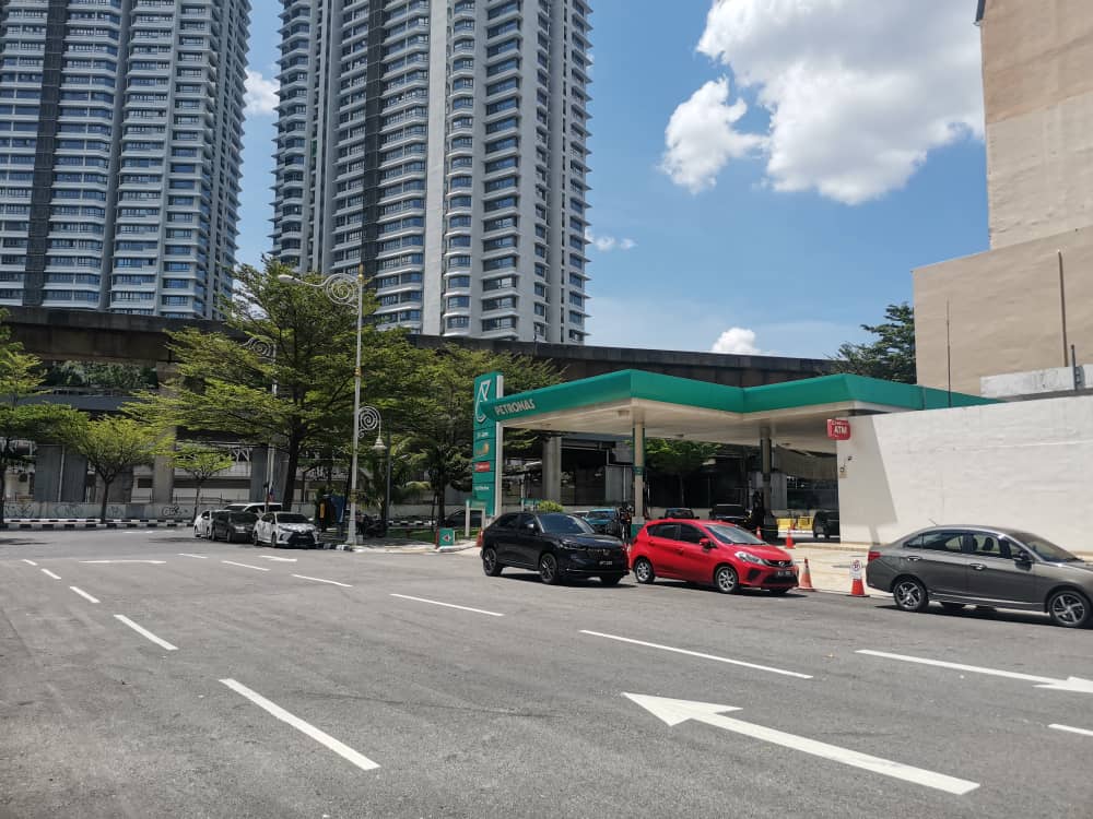 Brickfields kl shop building good roi - photo 3