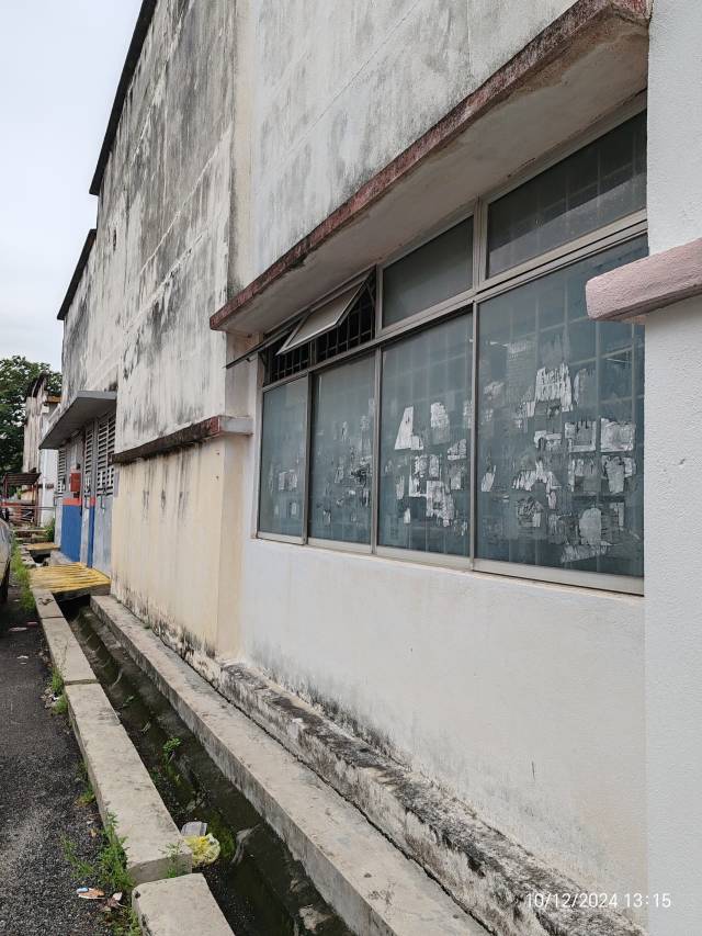 1nhalf storey factory meranti jaya industrial park - photo 6