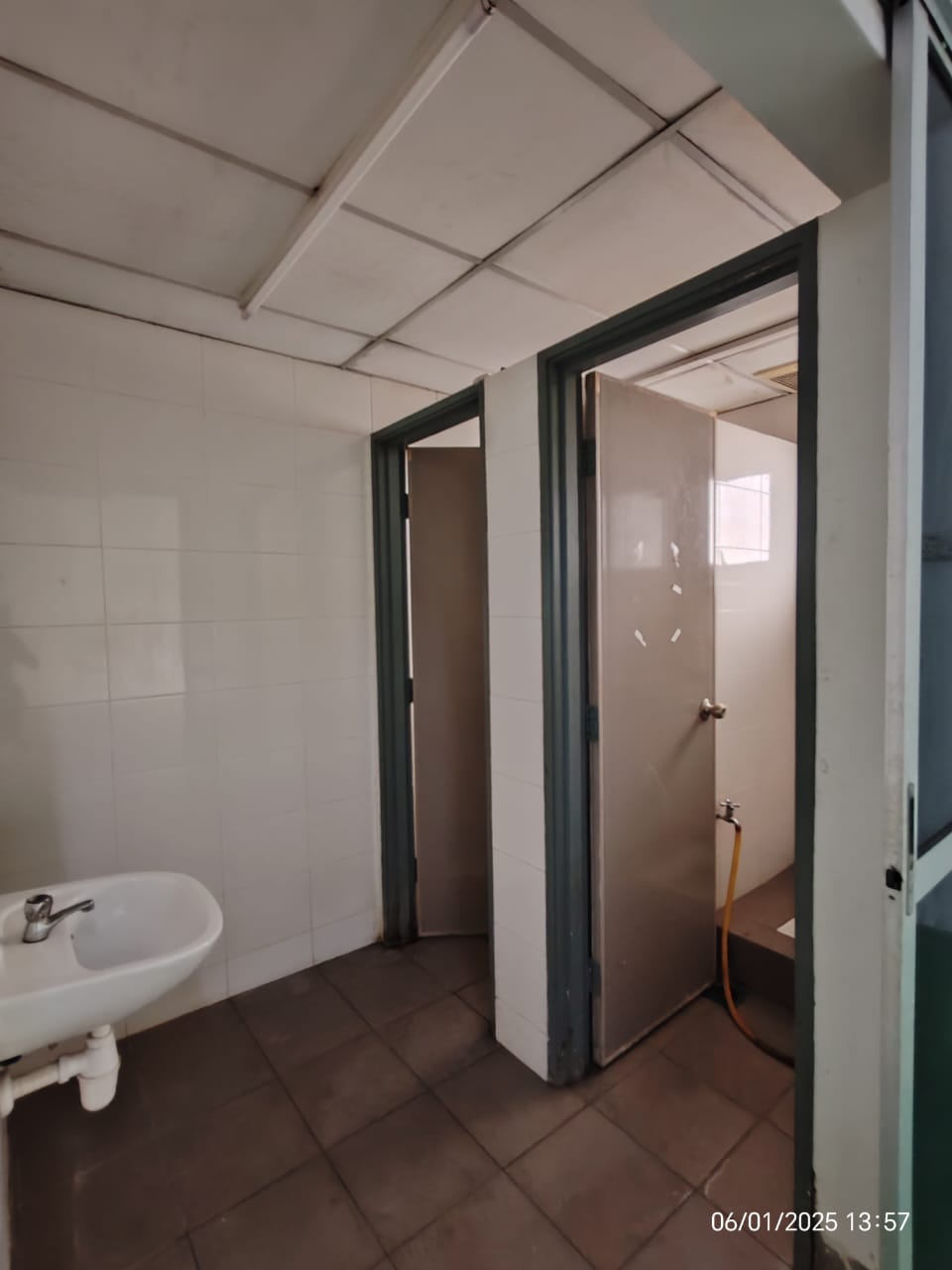 Zenith Business Park retail lot Office Storage - photo 6