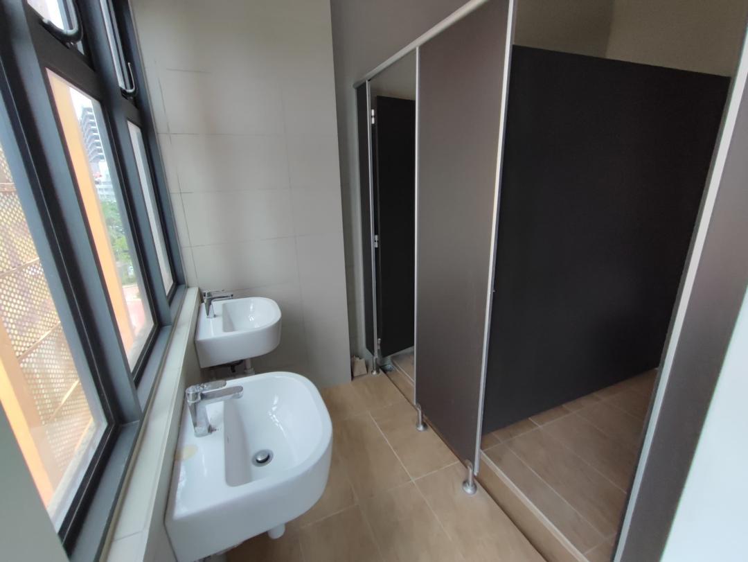 Pj midtown bare unit office space for rent - photo 3