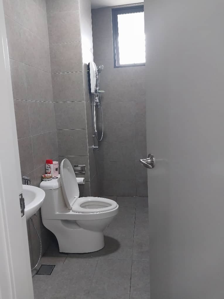 Verando Residence fully furnished condo in pj - photo 2
