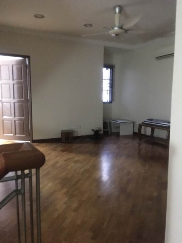 KL Happy Garden Kuchai Lama 3 Storey House - photo 2
