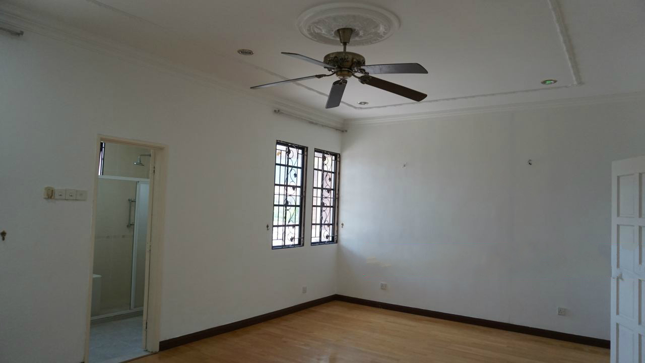 Puchong Bandar Kinrara 9 Double Storey House - photo 3