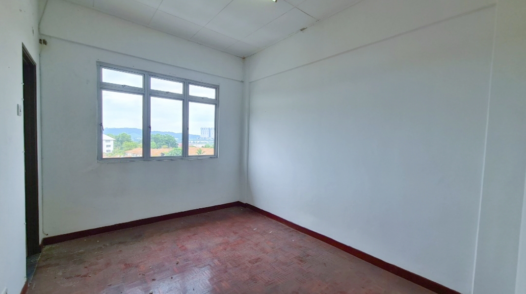 APARTMENT SERI MAWAR, BANDAR SERI PUTERA - photo 4