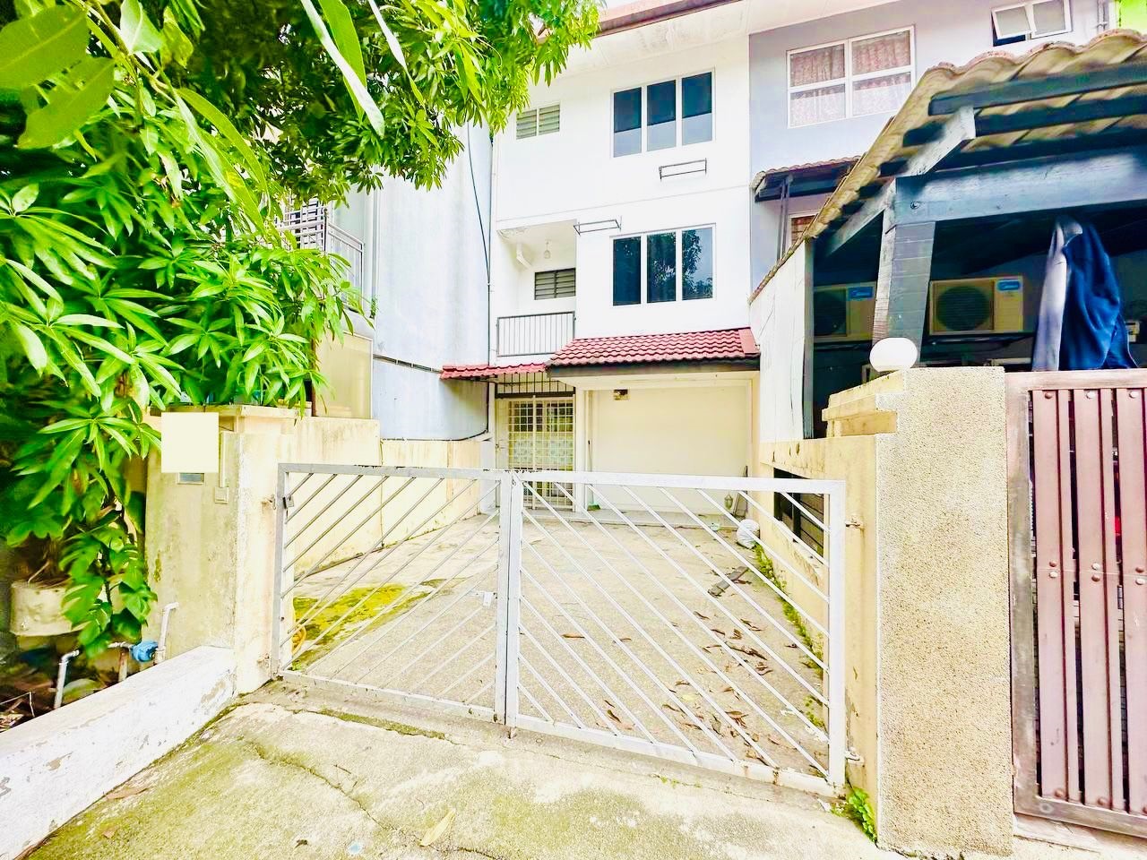 3 storey terrace Taman Dagang Ampang - photo 2