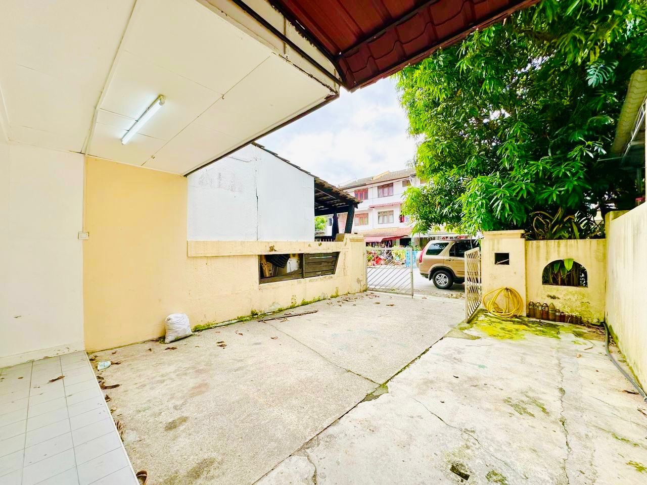 3 storey terrace Taman Dagang Ampang - photo 4