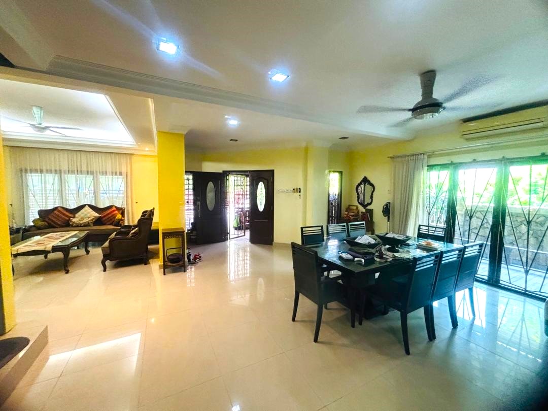 Bungalow 2 and half Storey Taman Templer Saujana - photo 2
