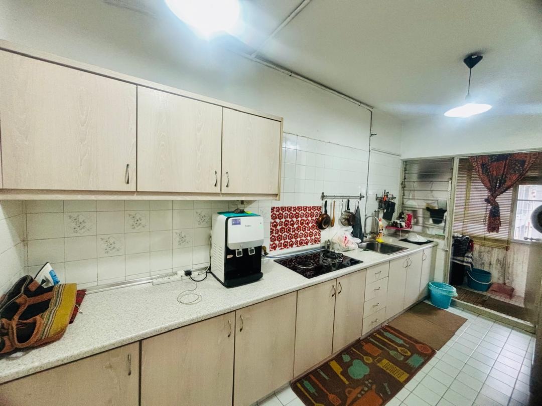 Apartment Baiduri Blok G Desa Pandan Kuala Lumpur - photo 11