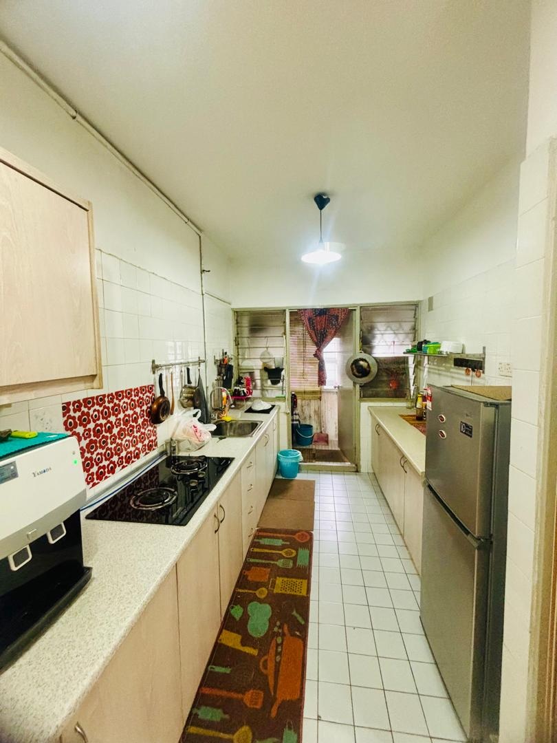 Apartment Baiduri Blok G Desa Pandan Kuala Lumpur - photo 12