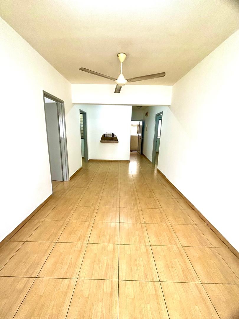 Aman Putra Apartment - photo 4