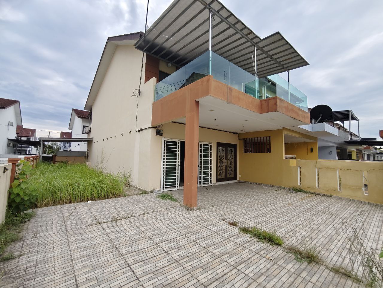 Double Storey Jalan Gelang Bandar Puteri Klang - photo 2