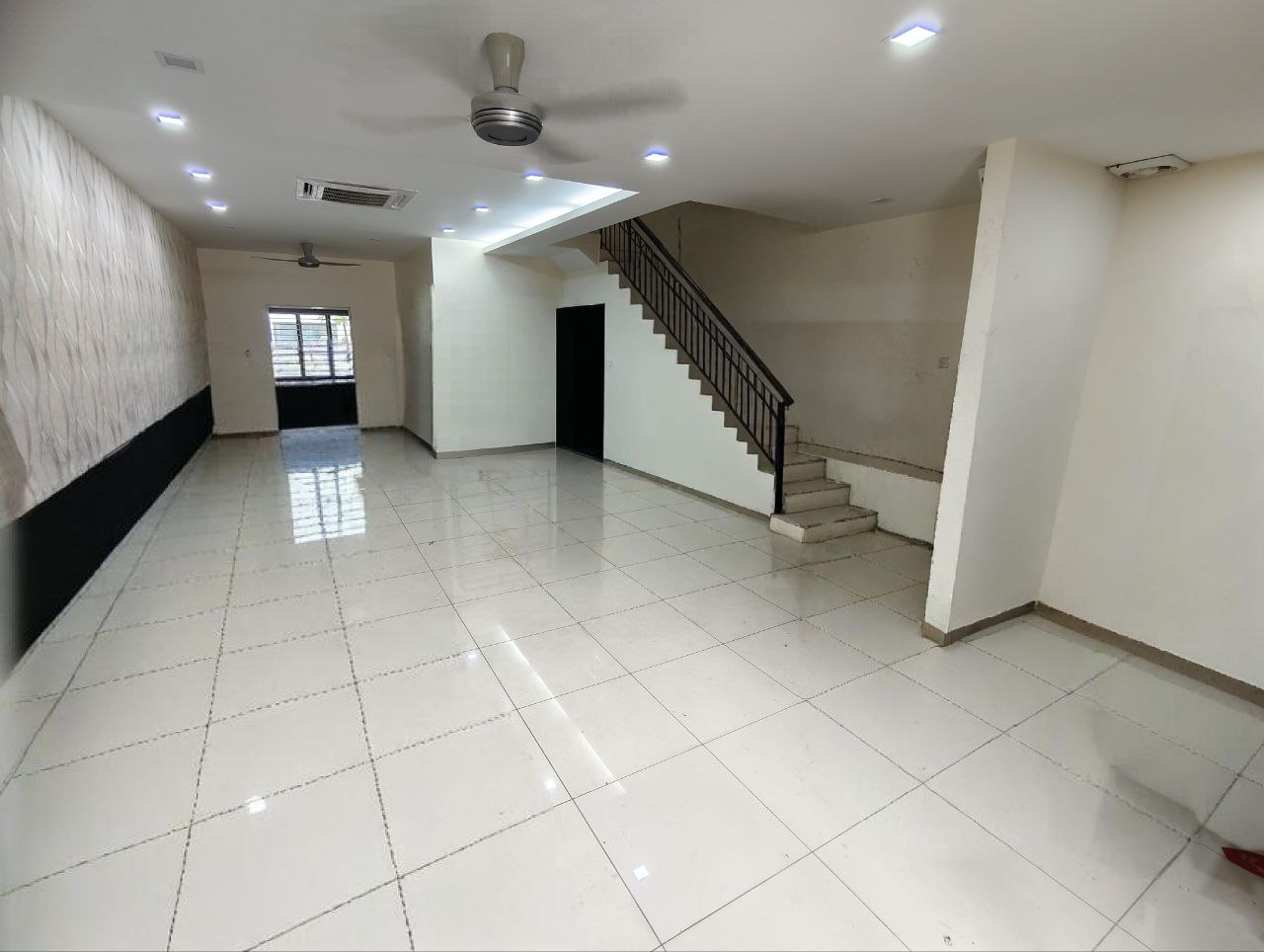 Double Storey Jalan Gelang Bandar Puteri Klang - photo 3