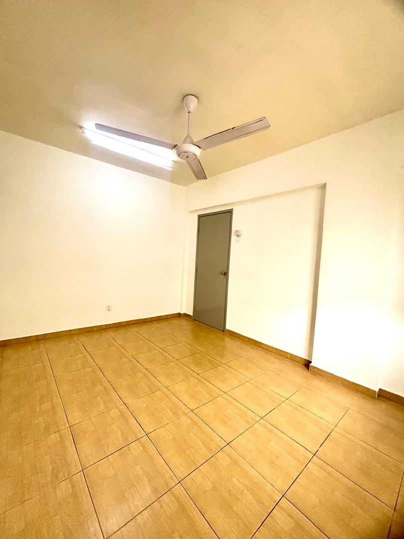 Aman Putra Apartment - photo 8