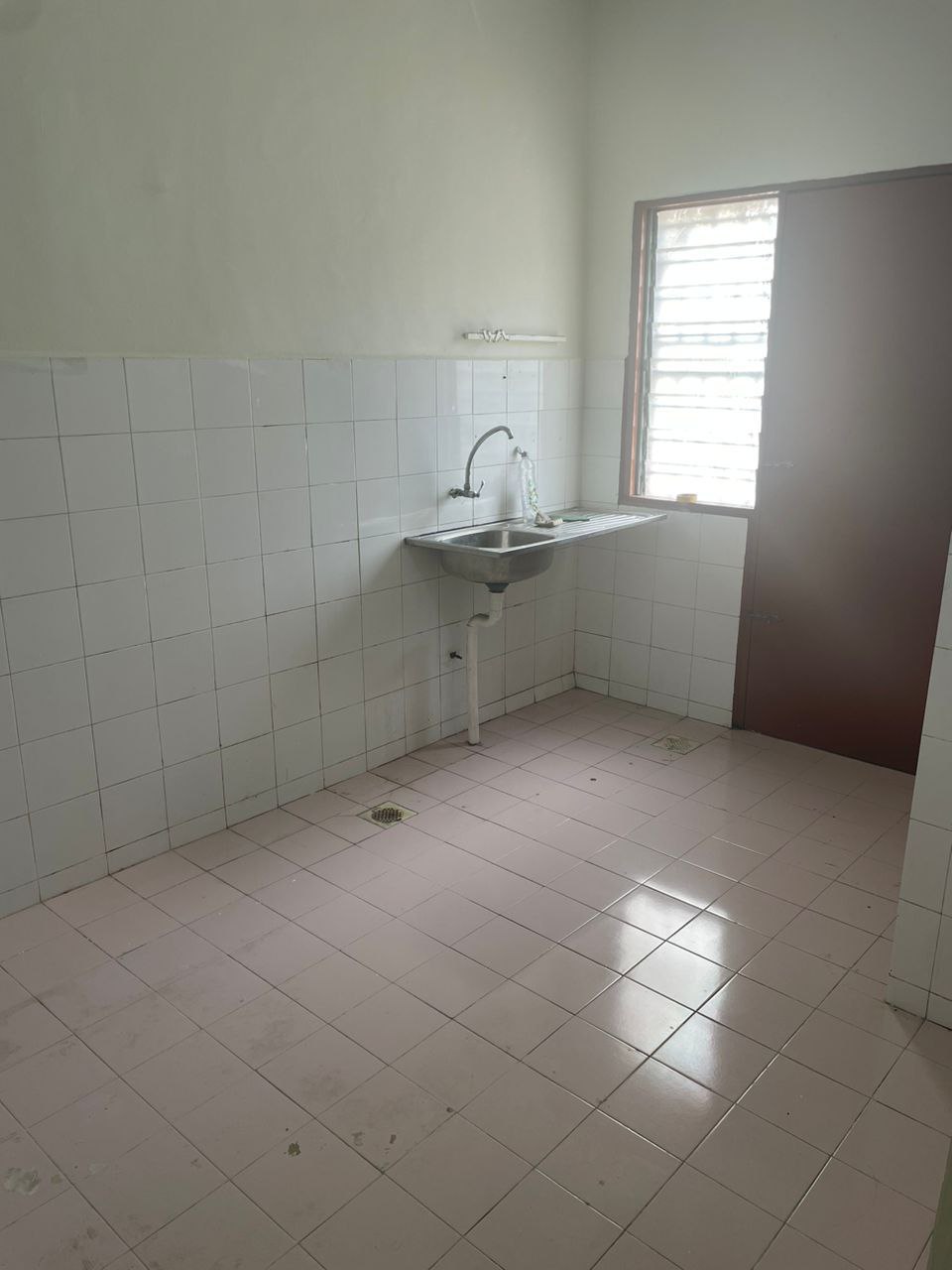 Taman Putra Kajang Double Storey House - photo 5