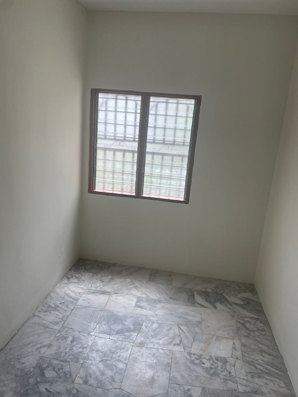 Taman Putra Kajang Double Storey House - photo 6