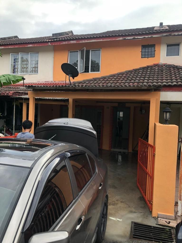 Double Storey Taman Kantan Permai - photo 2