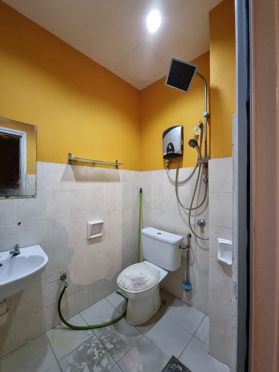 Kelompok Rajawali Apartment in Kajang - photo 9