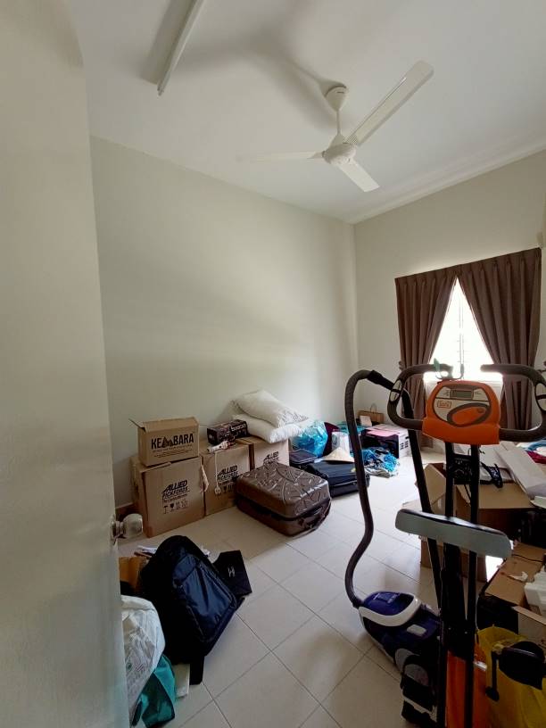 TOWNHOUSE LUAS,TINGKAT 2 DI EMBUN RESIDENCE KAJANG - photo 6