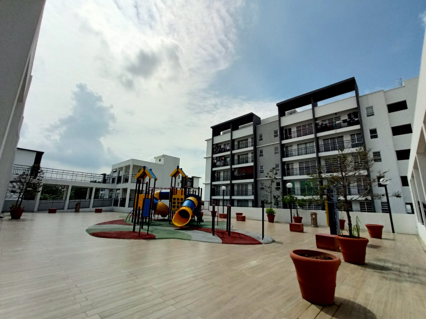 FREEHOLD APARTMENT WITH SWIMMING POOL,NEAR KTM UKM - photo 9