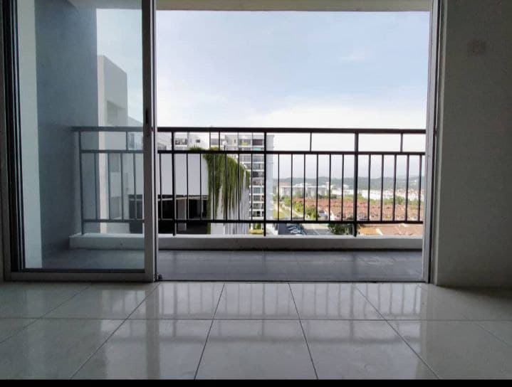 Nice corner unit, freehold condo in Bangi - photo 3