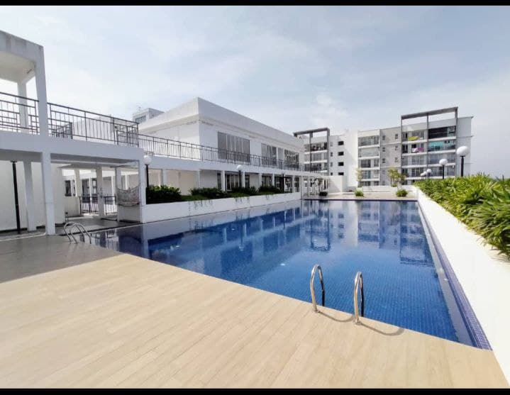 Nice corner unit, freehold condo in Bangi - photo 9