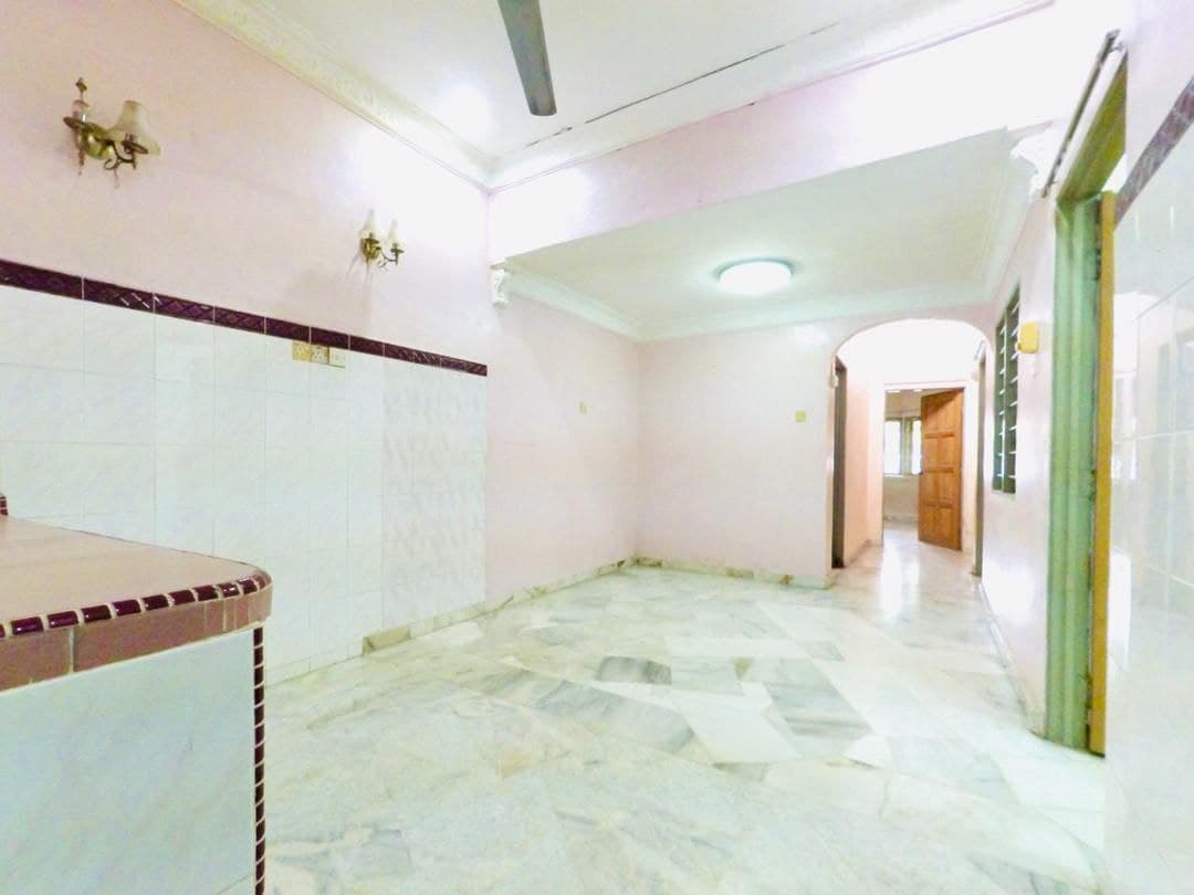 Fully extend kitchen, Single Storey Terrace Kajang - photo 3