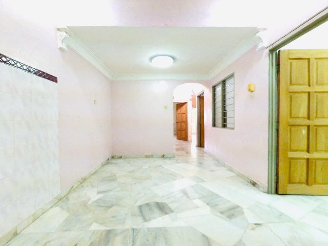 Fully extend kitchen, Single Storey Terrace Kajang - photo 11