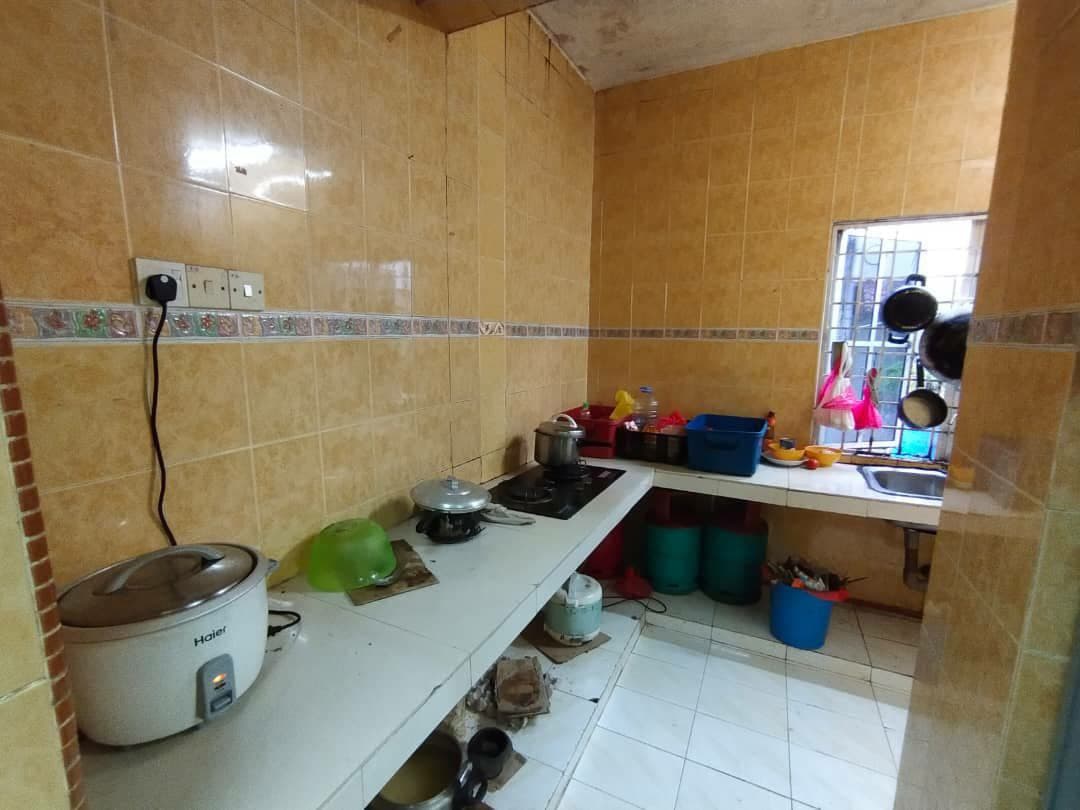 2storey terrace in Semenyih, Extended Kitchen - photo 5