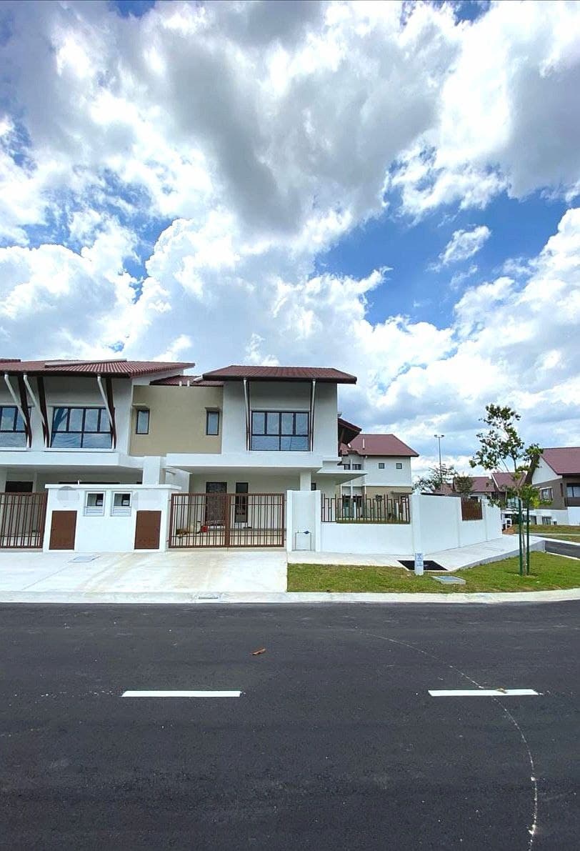 Brand new, cantik, Luas, Corner Lot untuk di jual - photo 2