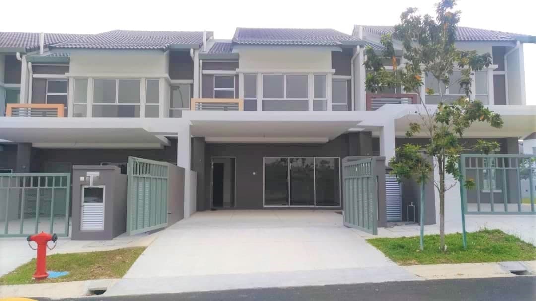 Fully furnished, brand new, facing open land