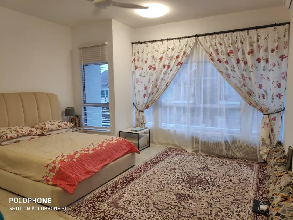 Fully furnished, brand new, facing open land - photo 4