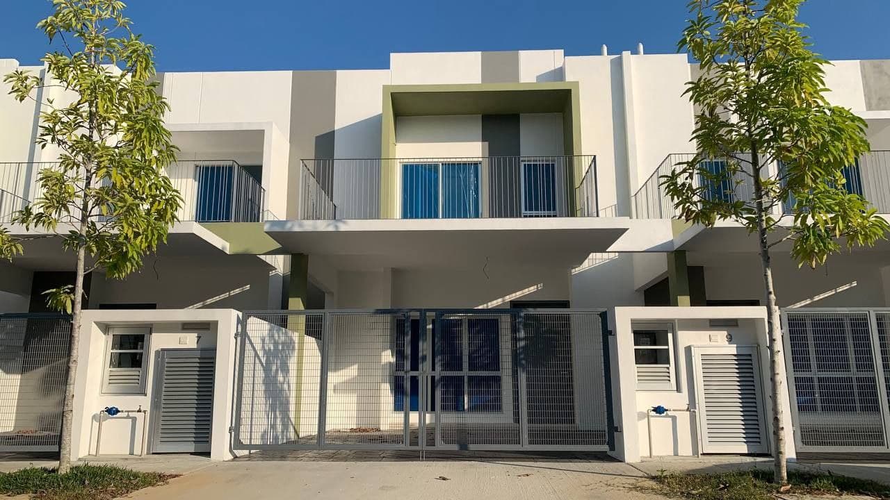 Brand New Unit, 2Storey Intermediate Cybersouth