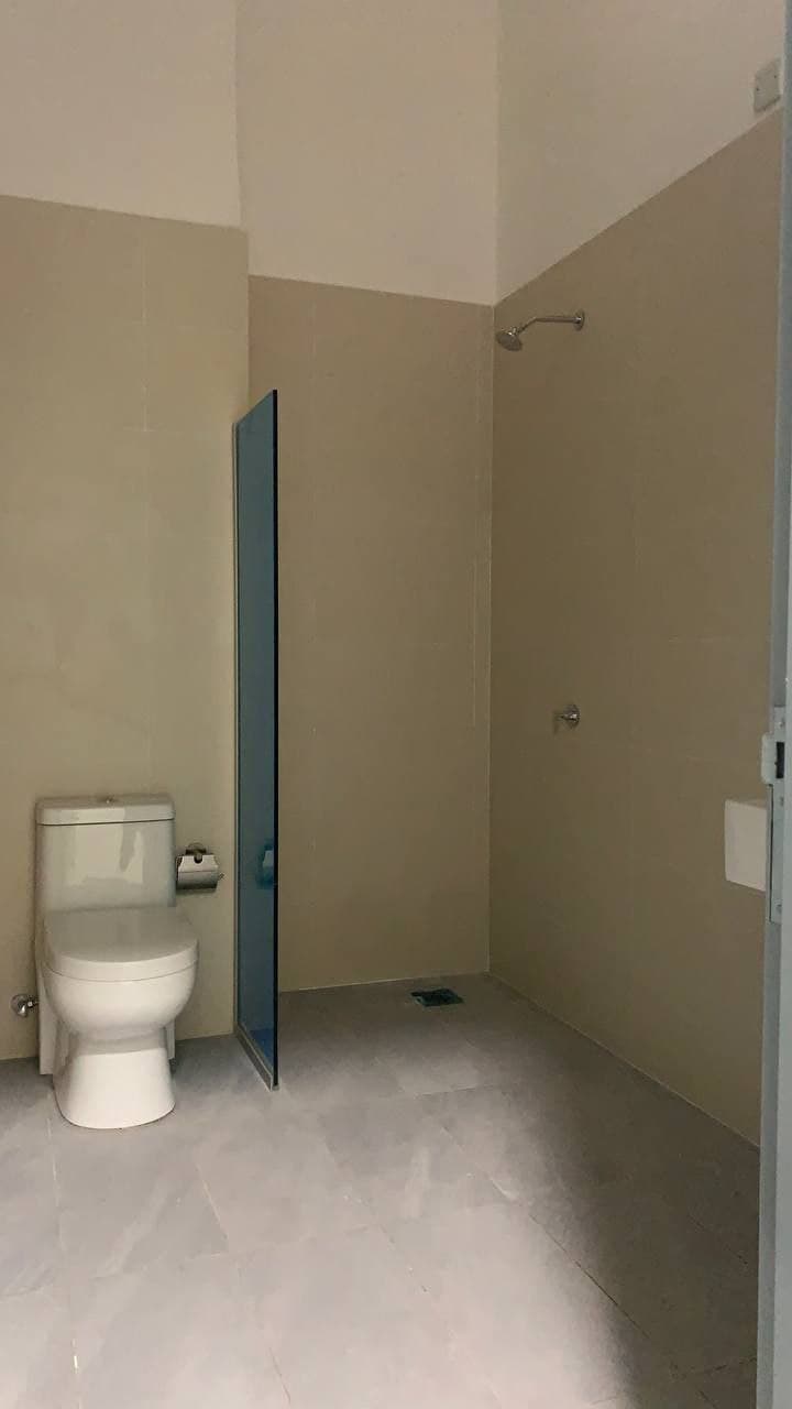 Brand New Unit, 2Storey Intermediate Cybersouth - photo 8