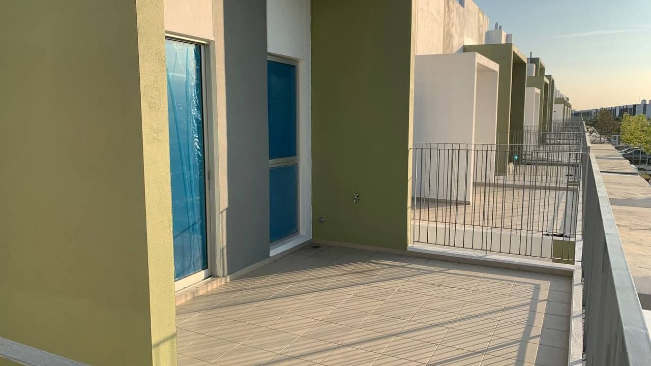 Brand New Unit, 2Storey Intermediate Cybersouth - photo 13