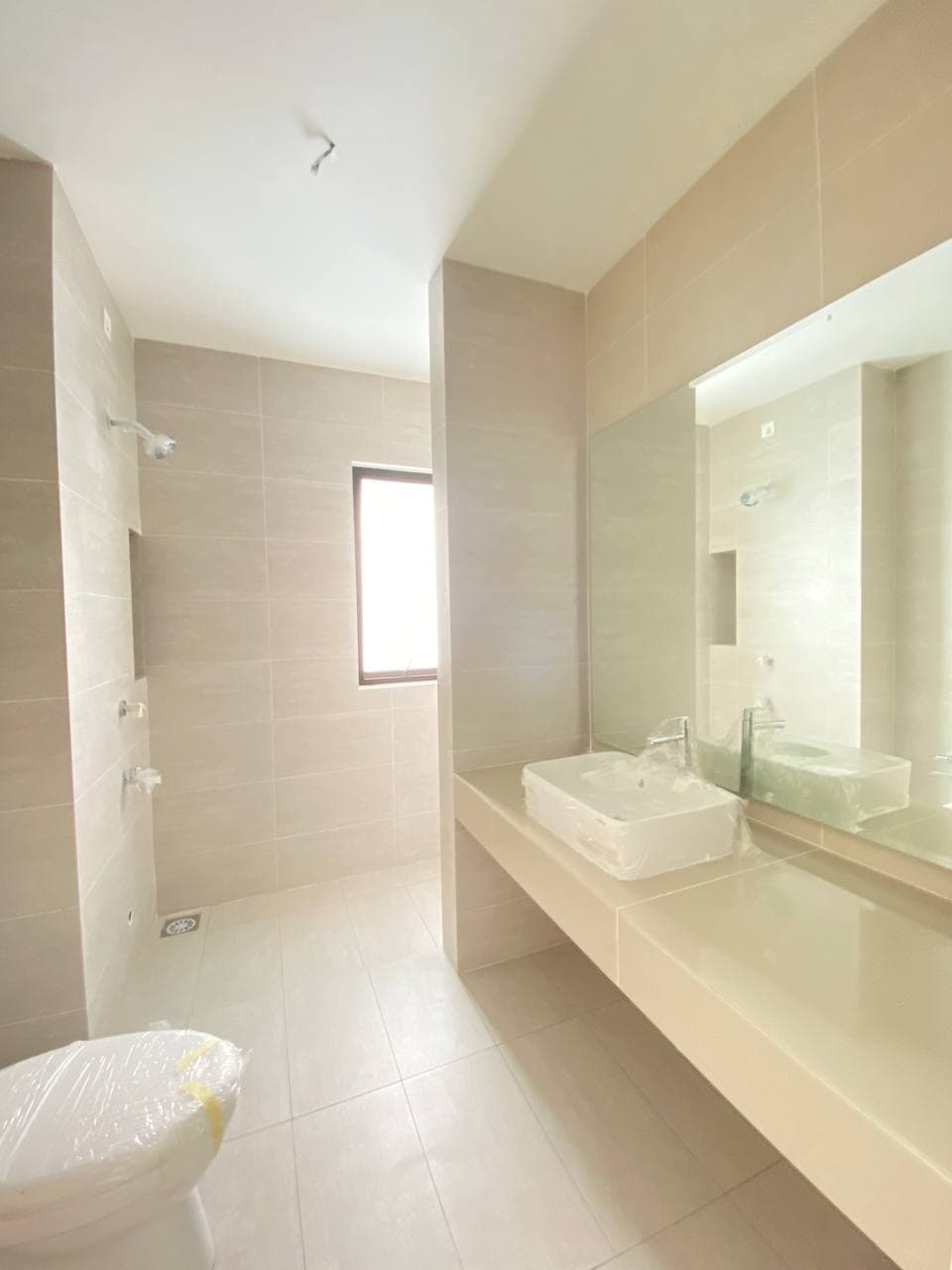 Brand new,cantik,lowest price in Serene Height - photo 4