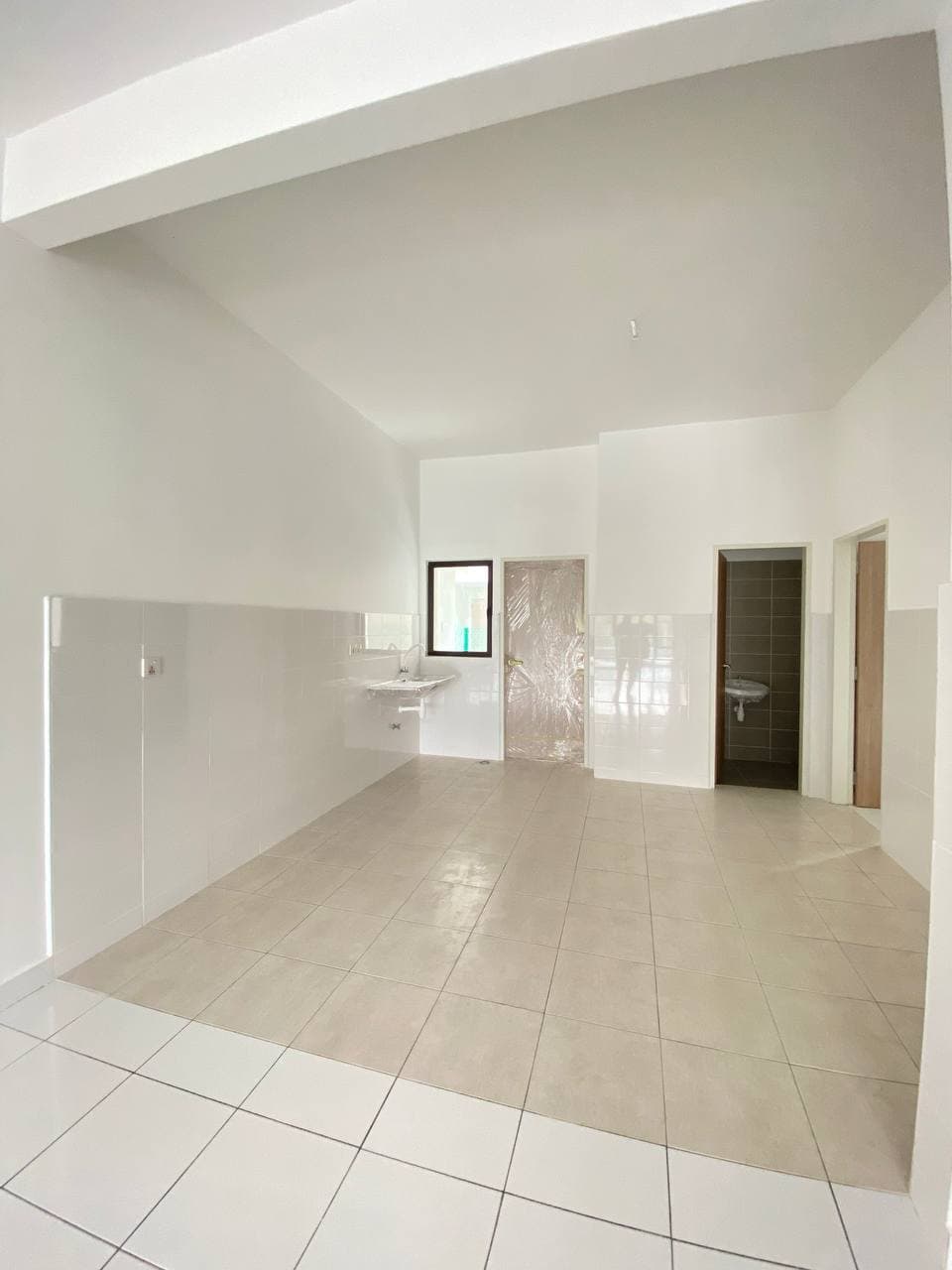 Brand new,cantik,lowest price in Serene Height - photo 6