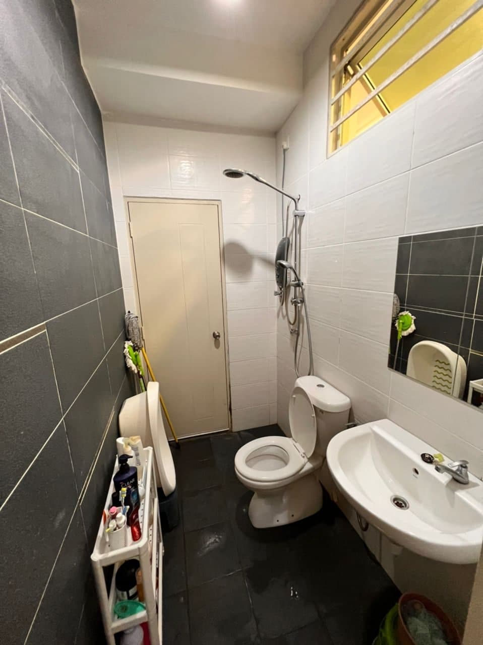 Renovated, cantik, 2 storey untuk dijual - photo 10