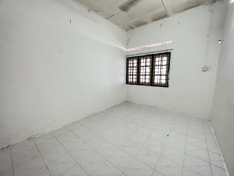 Rumah Teres Setingkat di Taman Sentisa Sitiawan Perak  - photo 7