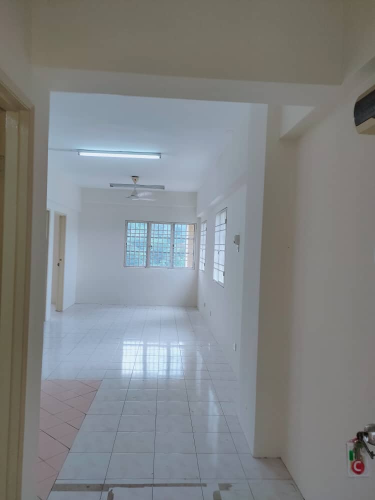 SPRING VILLE UKAY PERDANA BELOW MARKET VALUE - photo 2