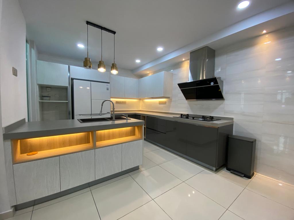 Straits Garden Condo ...