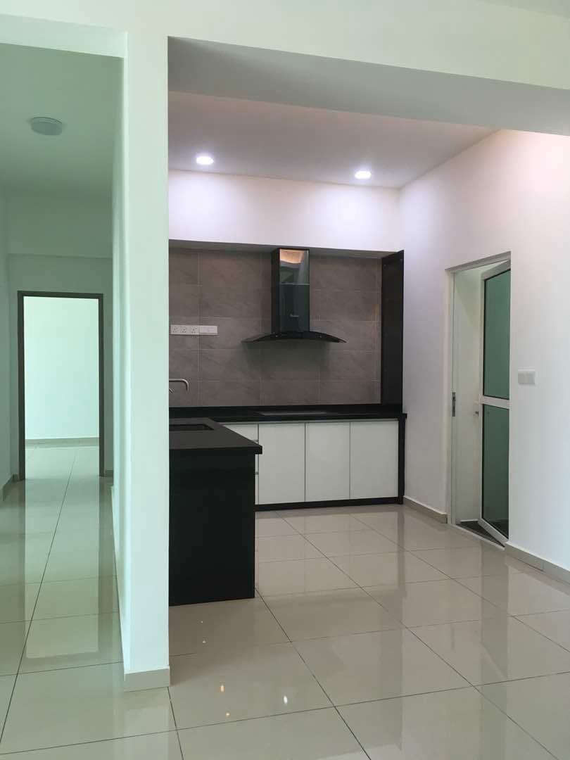 Solaria Residences ...
