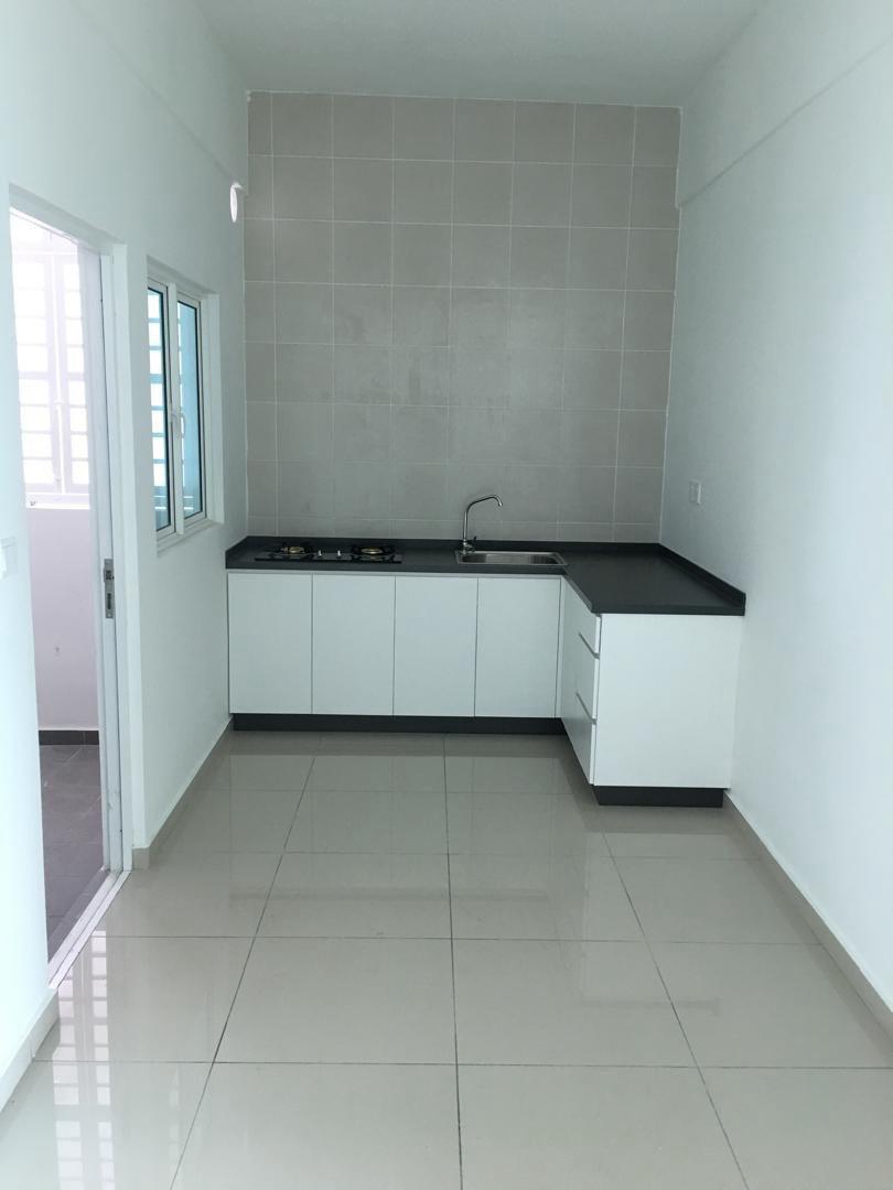 Solaria Residences ...